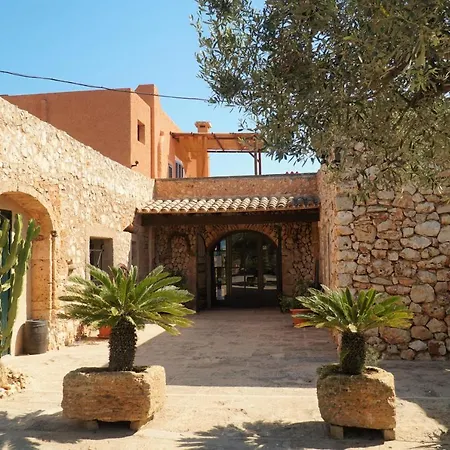 Hotel Sa Tanca *